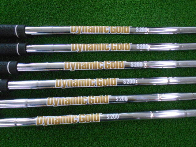 Dunlop Srixon ZXi7 Irons (6pc) — (S200) Dynamic Gold S — Japan Model, Used