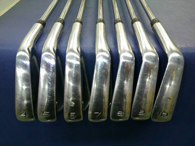 HONMA Tour World TW727V Irons 4-10 (7pc) — Dynamic Gold S300 — Japan Model, Used