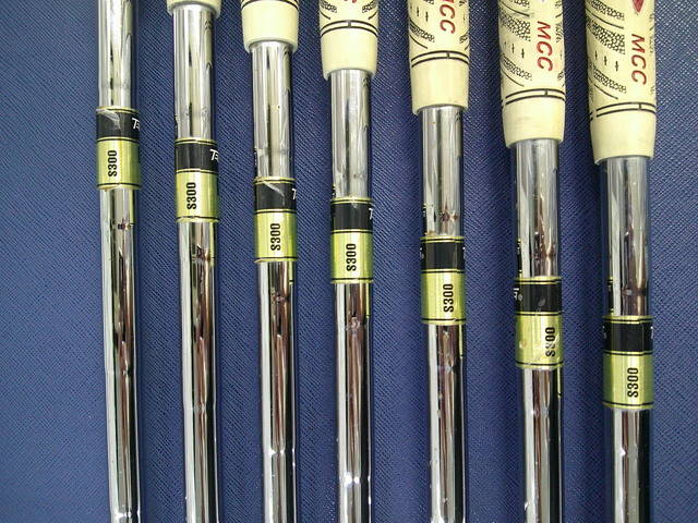 HONMA Tour World TW727V Irons 4-10 (7pc) — Dynamic Gold S300 — Japan Model, Used