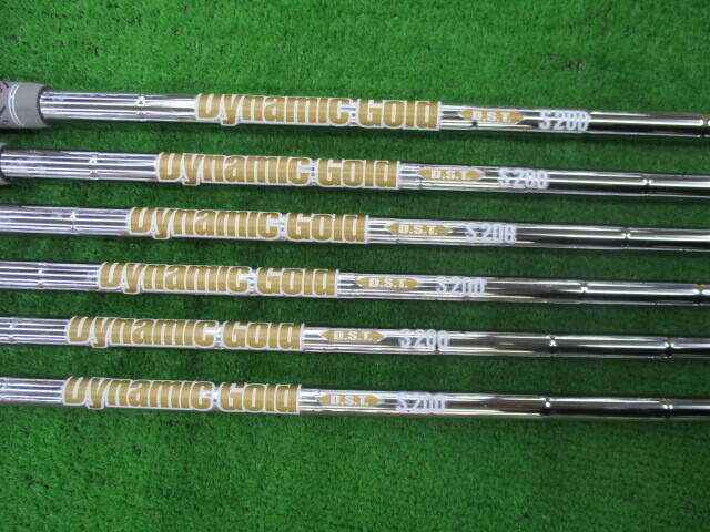 Dunlop Srixon ZXi7 Irons (6pc) — Dynamic Gold S200 S — Japan Model, Used