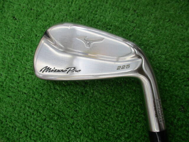 Mizuno Pro 225 Irons (6pc) — (S200) Dynamic Gold 95 S — Japan Model, Used
