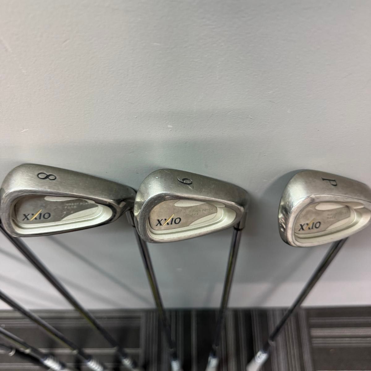 Dunlop XXIO Irons 4-9 (6pc) — NS PRO 950GH R — Japan Model, Used