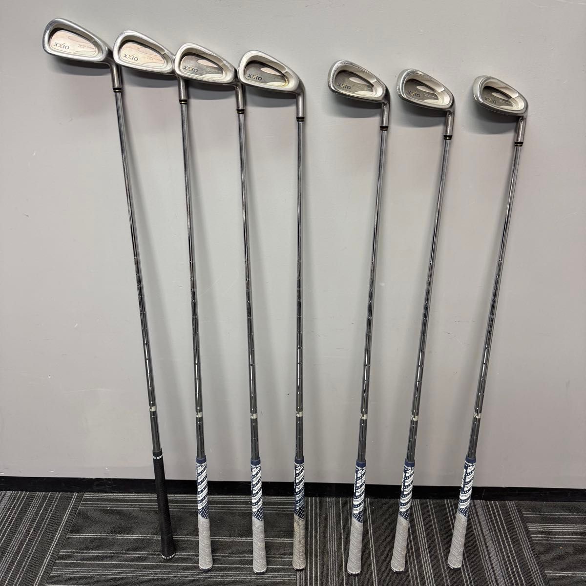 Dunlop XXIO Irons 4-9 (6pc) — NS PRO 950GH R — Japan Model, Used