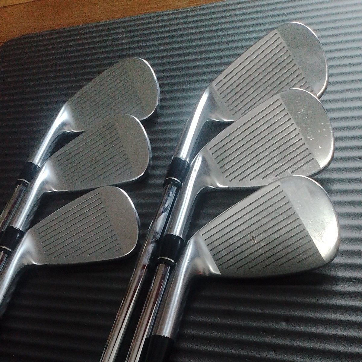 HONMA Tour World TR20V Irons 5-10 (6pc) — NS PRO 950GH — Japan Model, Used