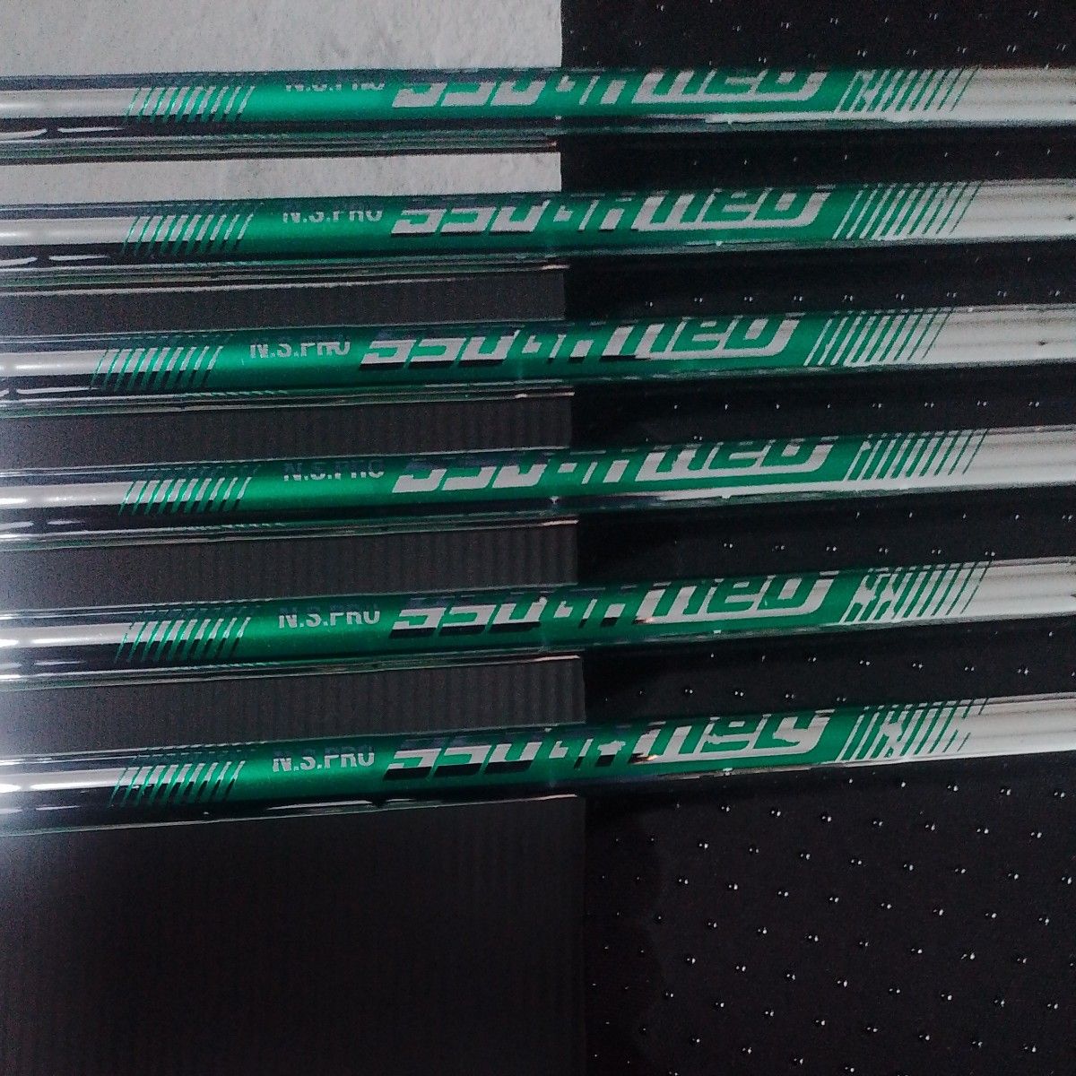 HONMA Tour World TR20V Irons 5-10 (6pc) — NS PRO 950GH — Japan Model, Used