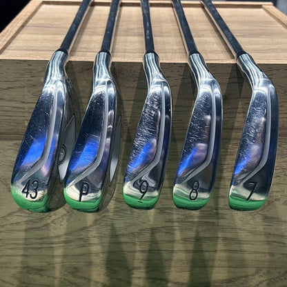 Titleist T400 Irons 7-9PW43 (5pc) — NS PRO 
880 AMC S — Japan Model, Used