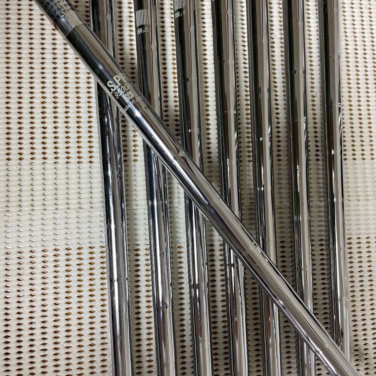Nike Victory Red Forged Split Cavity Irons 3-PW (8pc) — NS PRO 950GH — Japan Model, Used