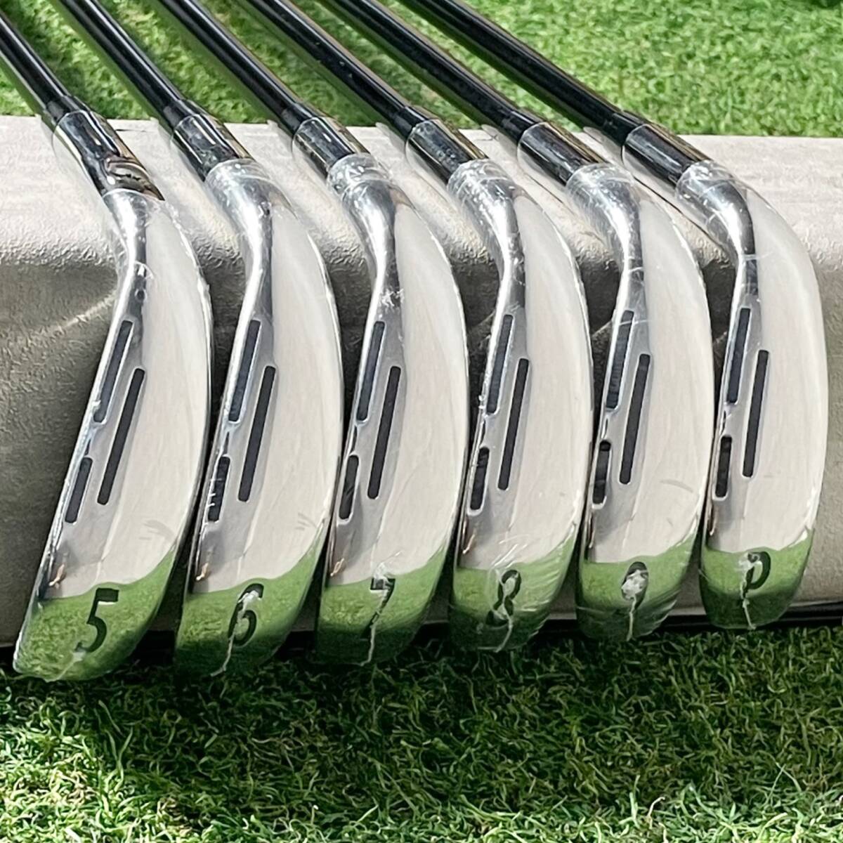 Wilson Staff D9 Irons (6pc) — Japan Model, Used