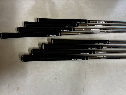 Srixon Z945 Irons (8pc) — Dynamic Gold S200 S — Japan Model, Used