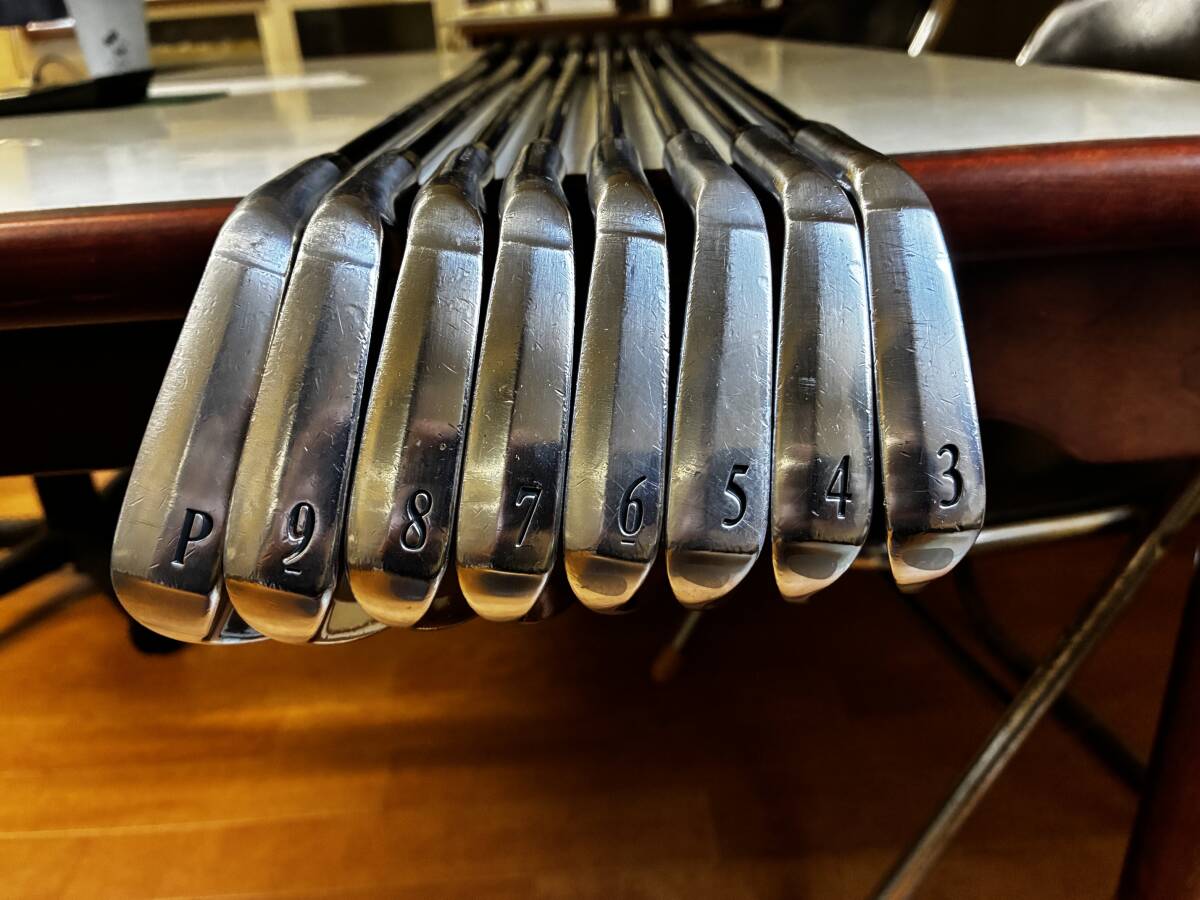 Srixon Z945 Irons (8pc) — Dynamic Gold S200 S — Japan Model, Used