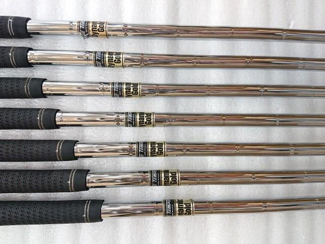 Callaway RAZR X Muscle Back Irons 4-pw (7pc) — Dynamic Gold S300 S — Japan Model, Used