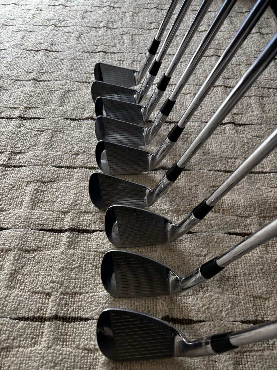 Titleist 681 Irons 3-9 (9pc) — Dynamic Gold S300 — Japan Model, Used