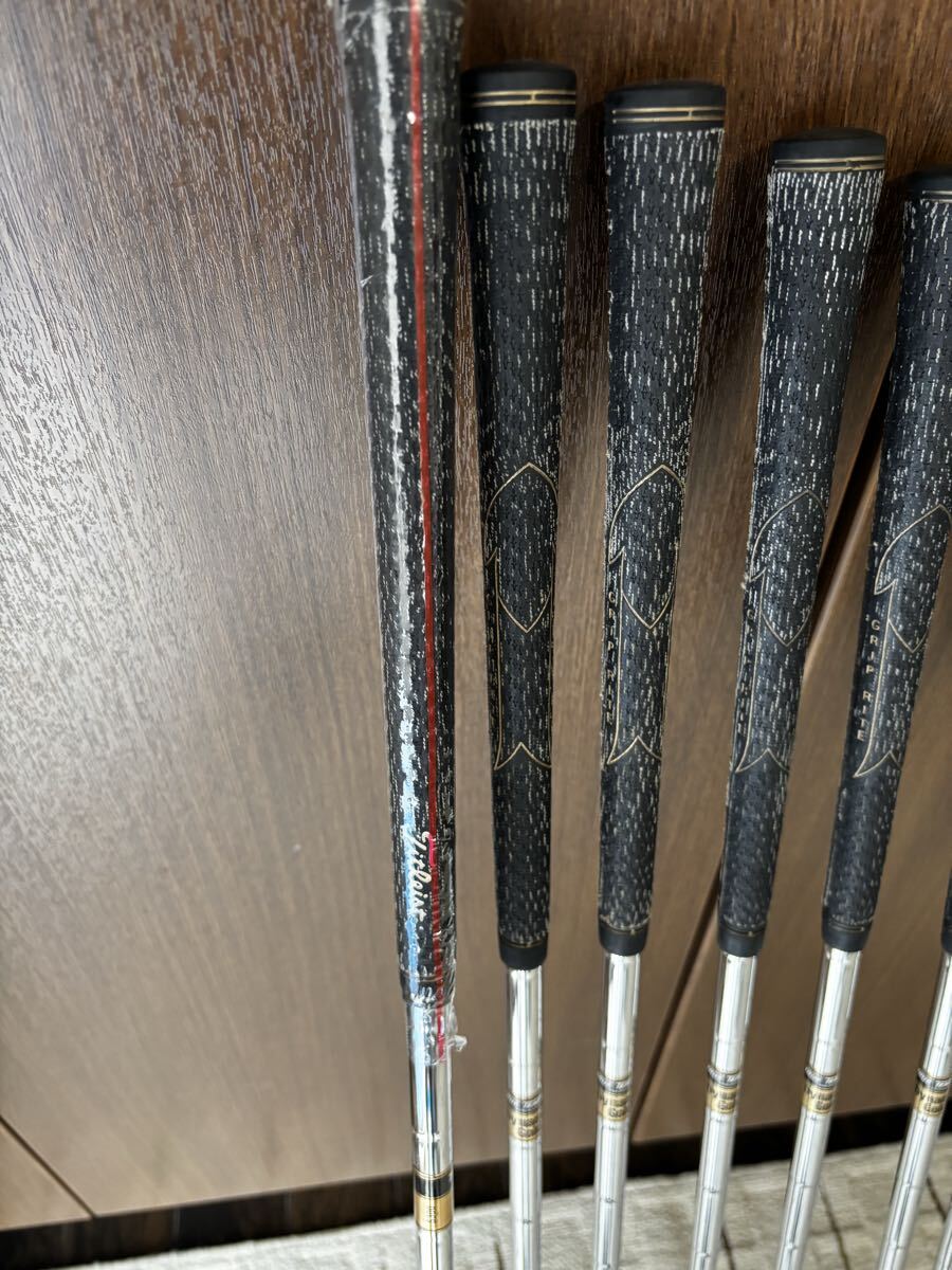 Titleist 681 Irons 3-9 (9pc) — Dynamic Gold S300 — Japan Model, Used