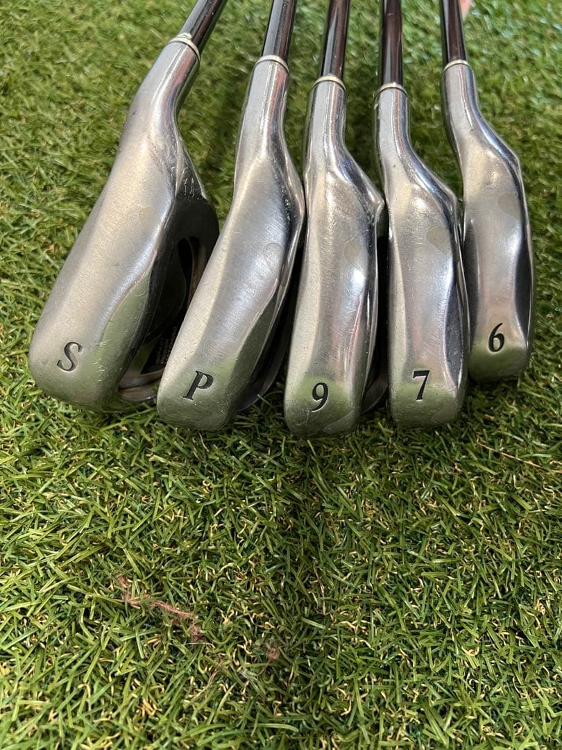 Dunlop XXIO 7 Irons 6-9 (5pc) — Flex R — Japan Model, Used